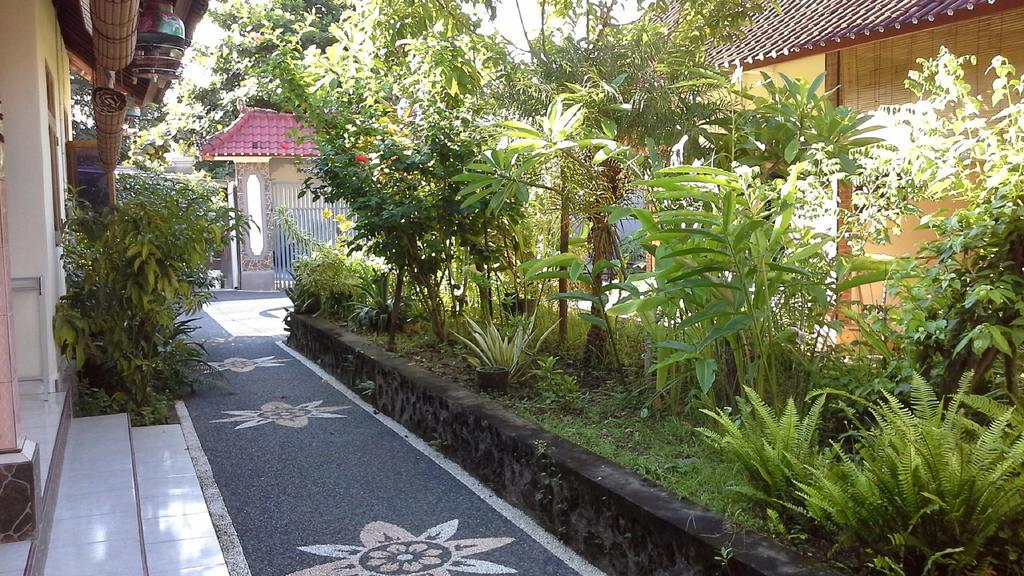 Jimbaran Home Stay Bali Пекату Экстерьер фото